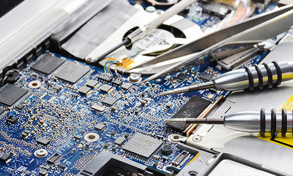 2018年8月份，中國(guó)工業(yè)綜合指數(shù)為52.5%，經(jīng)濟(jì)持續(xù)平穩(wěn)運(yùn)行